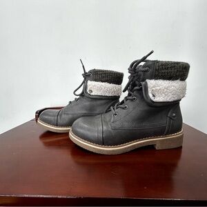 Dream Pairs Gray Ankle Boots with Knit Cuff